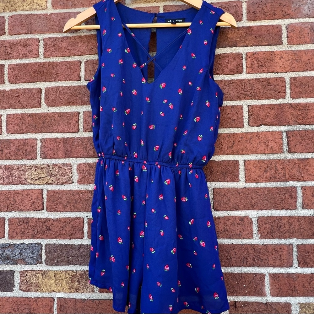 As U Wish Womens Sleeveless Strawberry All Over Print Romper Blue Size XS